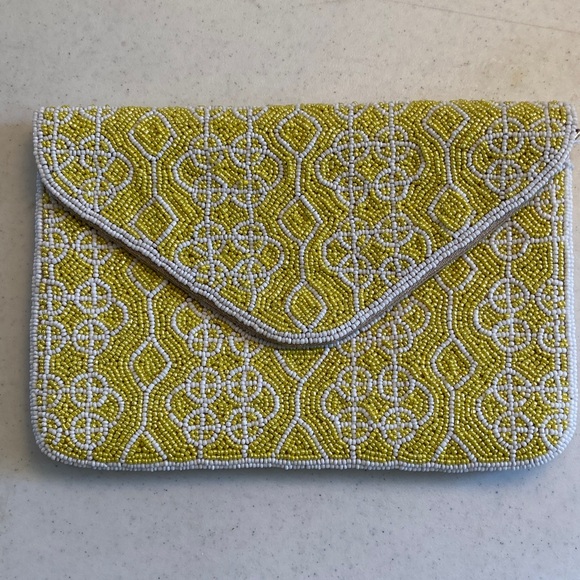 Unbranded Handbags - Yellow & White Glass  Beaded Clutch